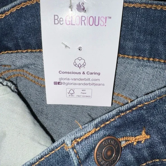 Gloria Vanderbilt Amanda Blue Ultra Soft Denim Capri Jeans NWT Size 6 - Picture 6 of 7